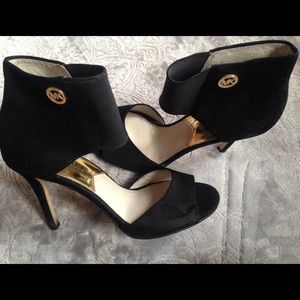 Michael Kors Small heels!
